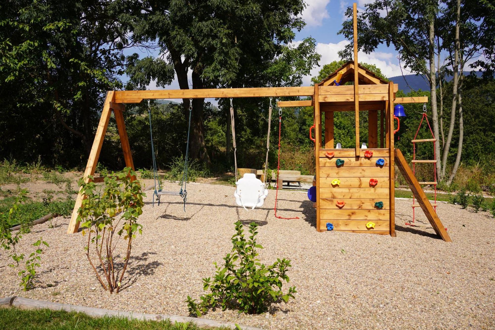 Rodinny Apartman Cista Cerný Dul Exterior foto